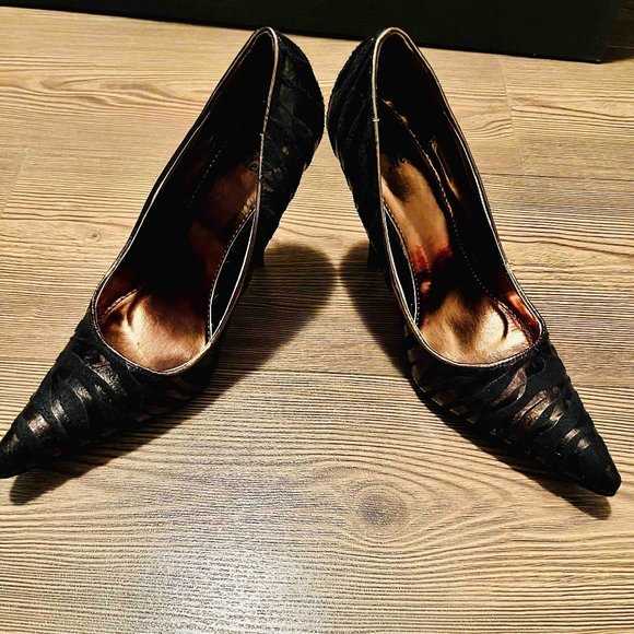 *NEW* SEXY Black Velvet & Gold Tiger Stripe Stilettos Sz 8.5 - Picture 2 of 5